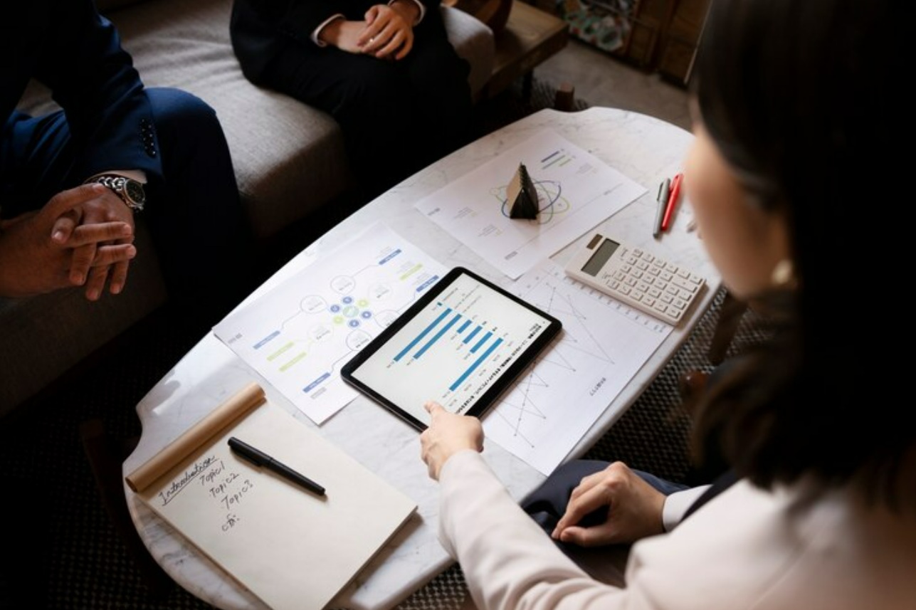 How Technology Impacts Appraisal Management at Scale